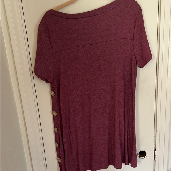 Red Asymmetrical Relaxed Short Sleeve Tee - Picture 3 of 3